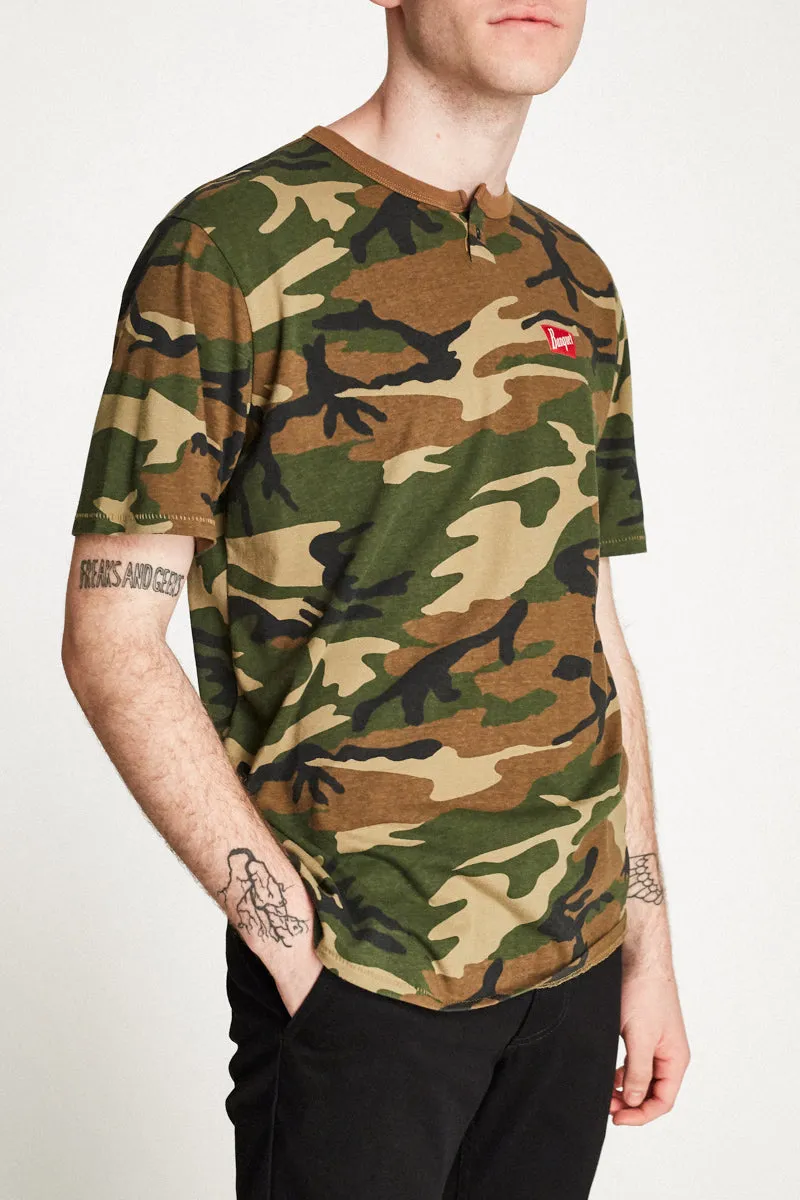 Banquet S/S Henley - Camo