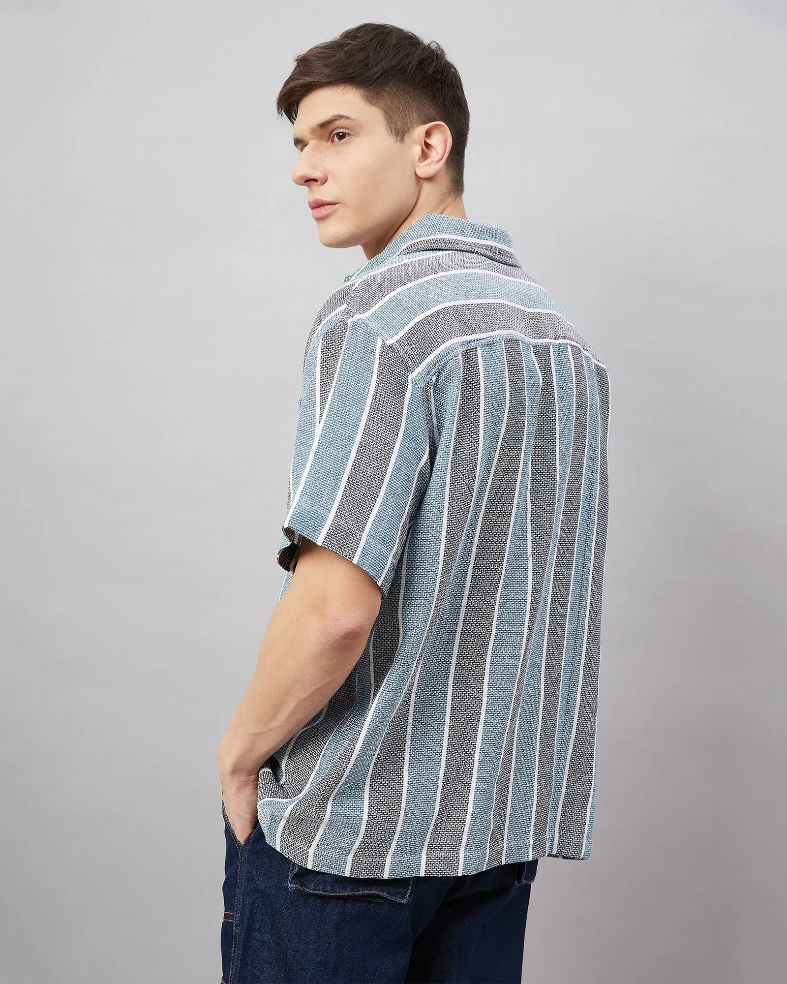 Chimpaaanzee Men Teal Blue & Black Oversized Fit Shirt