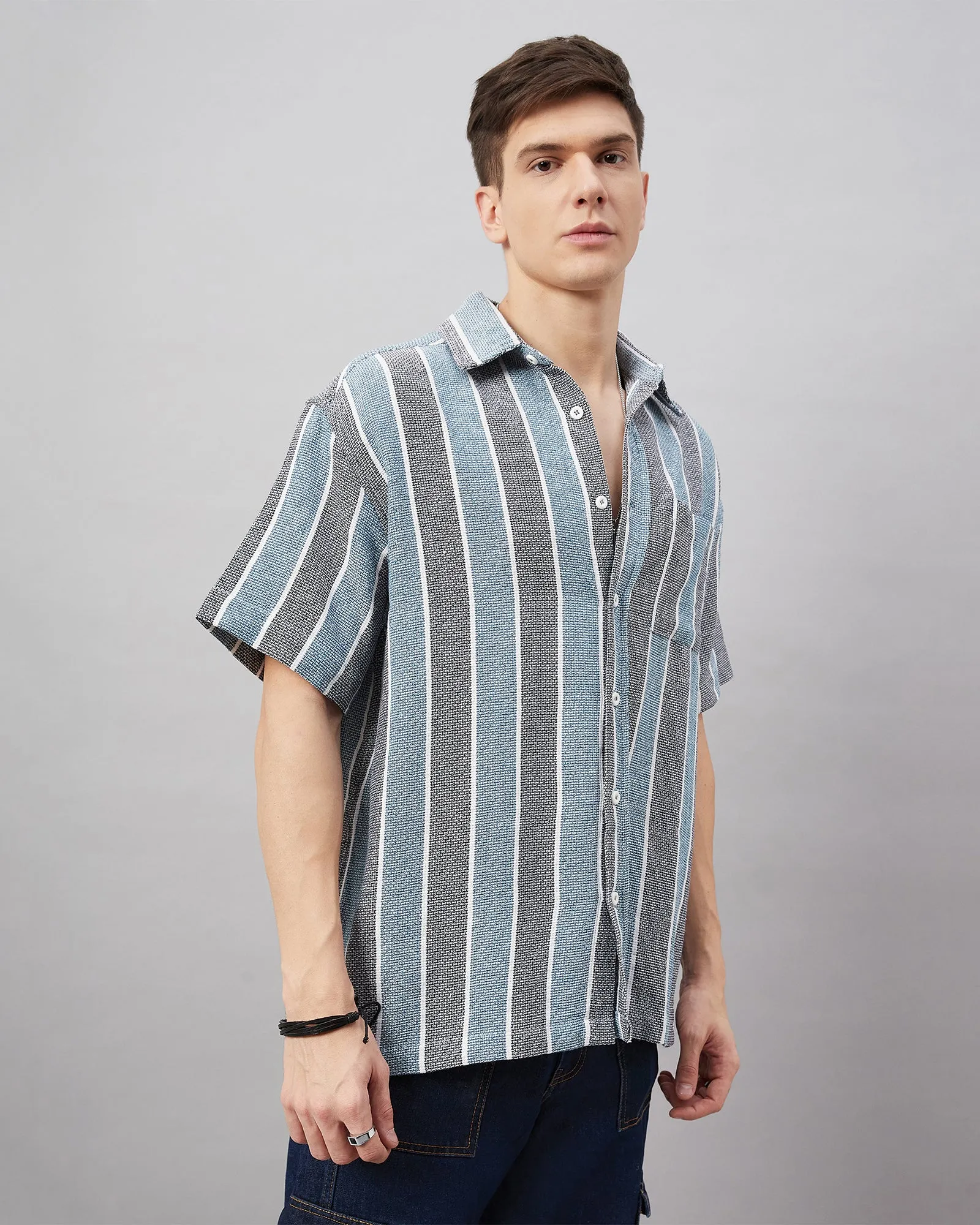Chimpaaanzee Men Teal Blue & Black Oversized Fit Shirt