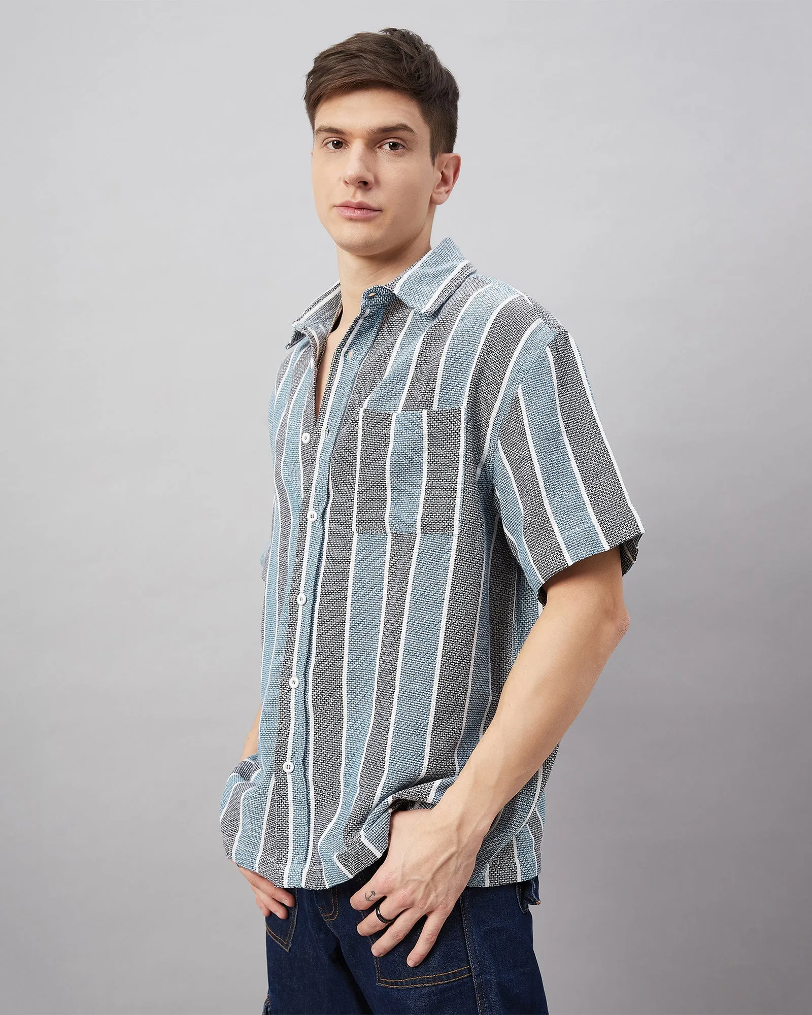 Chimpaaanzee Men Teal Blue & Black Oversized Fit Shirt