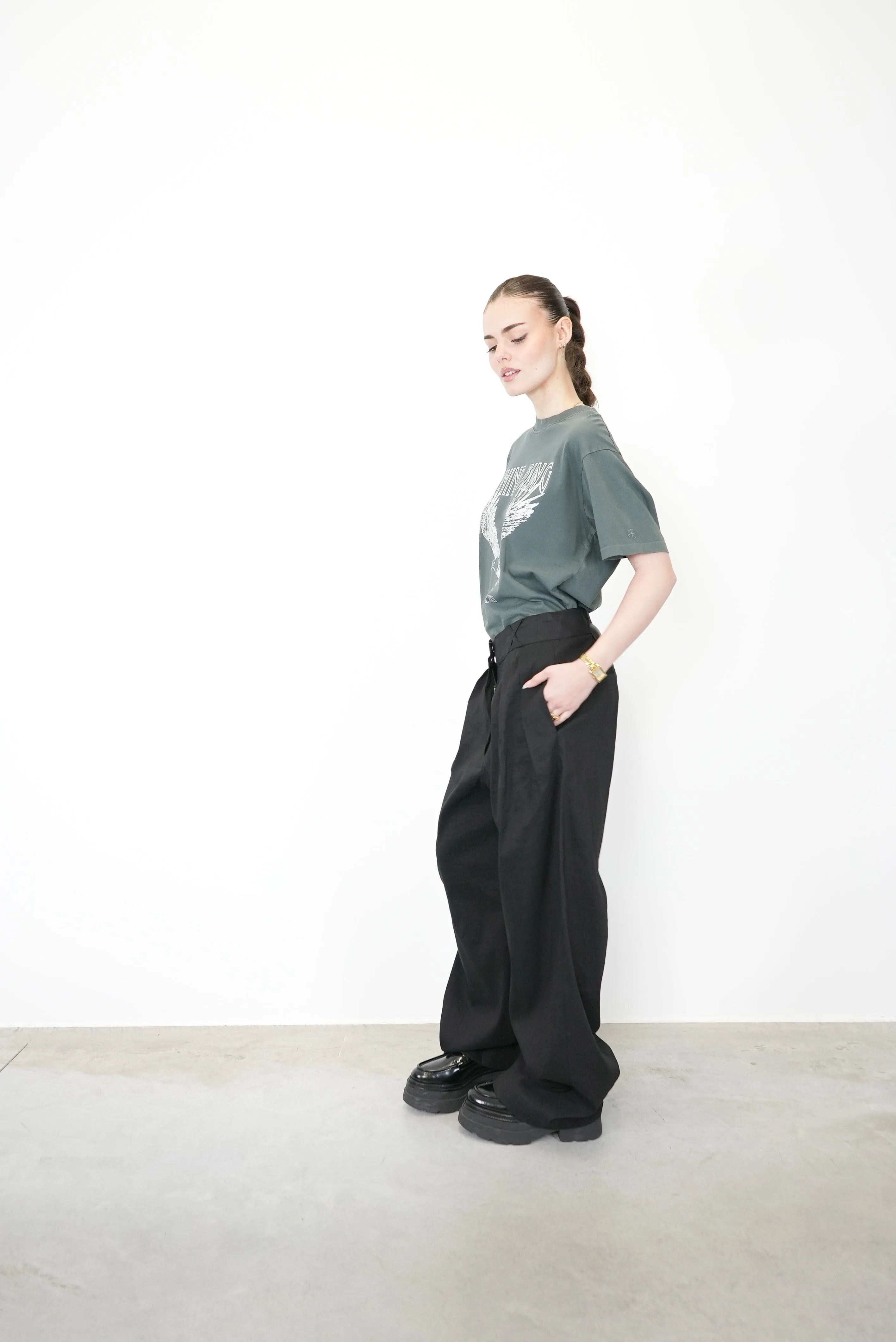 LILI OVERSIZED TEE WITH EAGLE PRINT