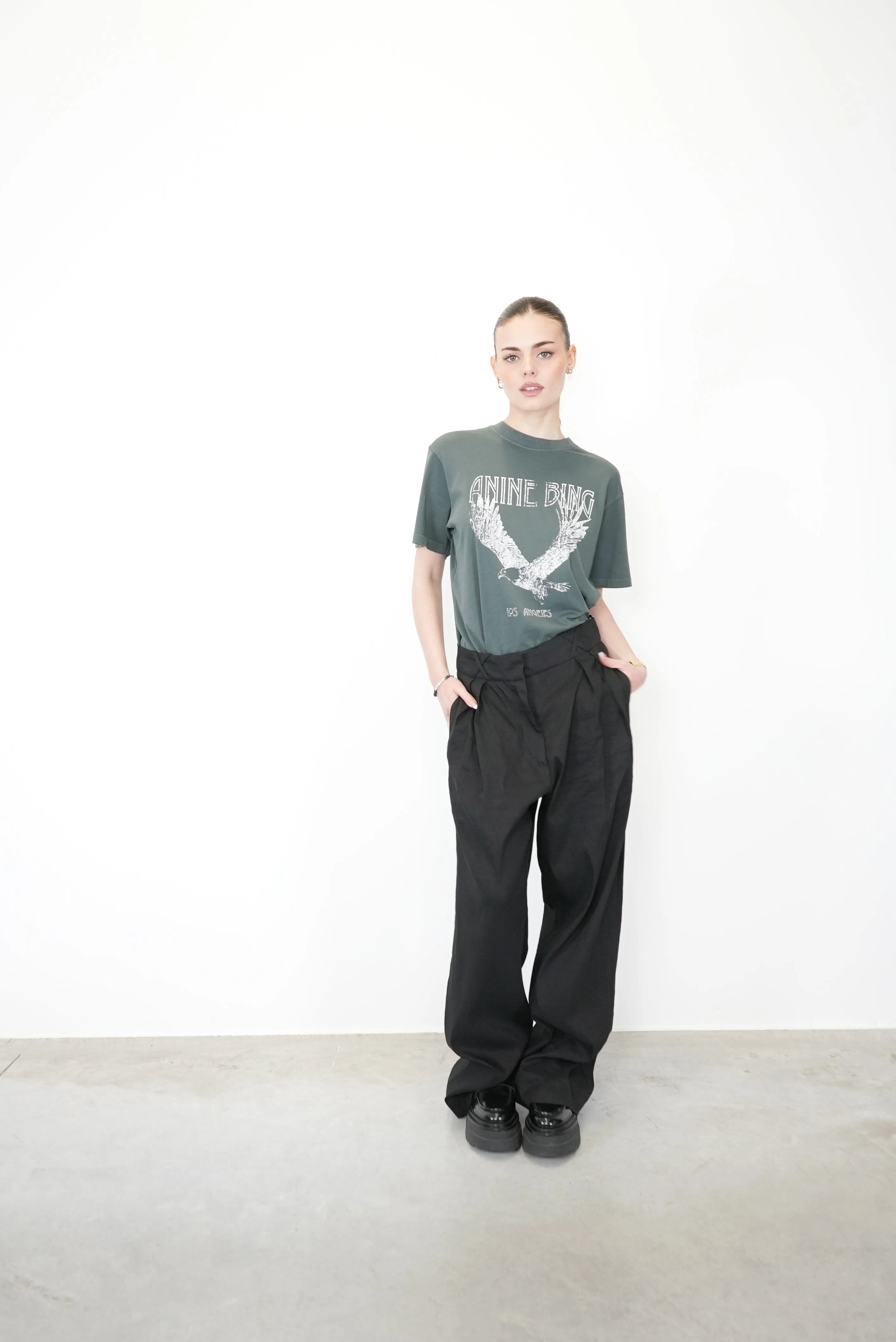 LILI OVERSIZED TEE WITH EAGLE PRINT