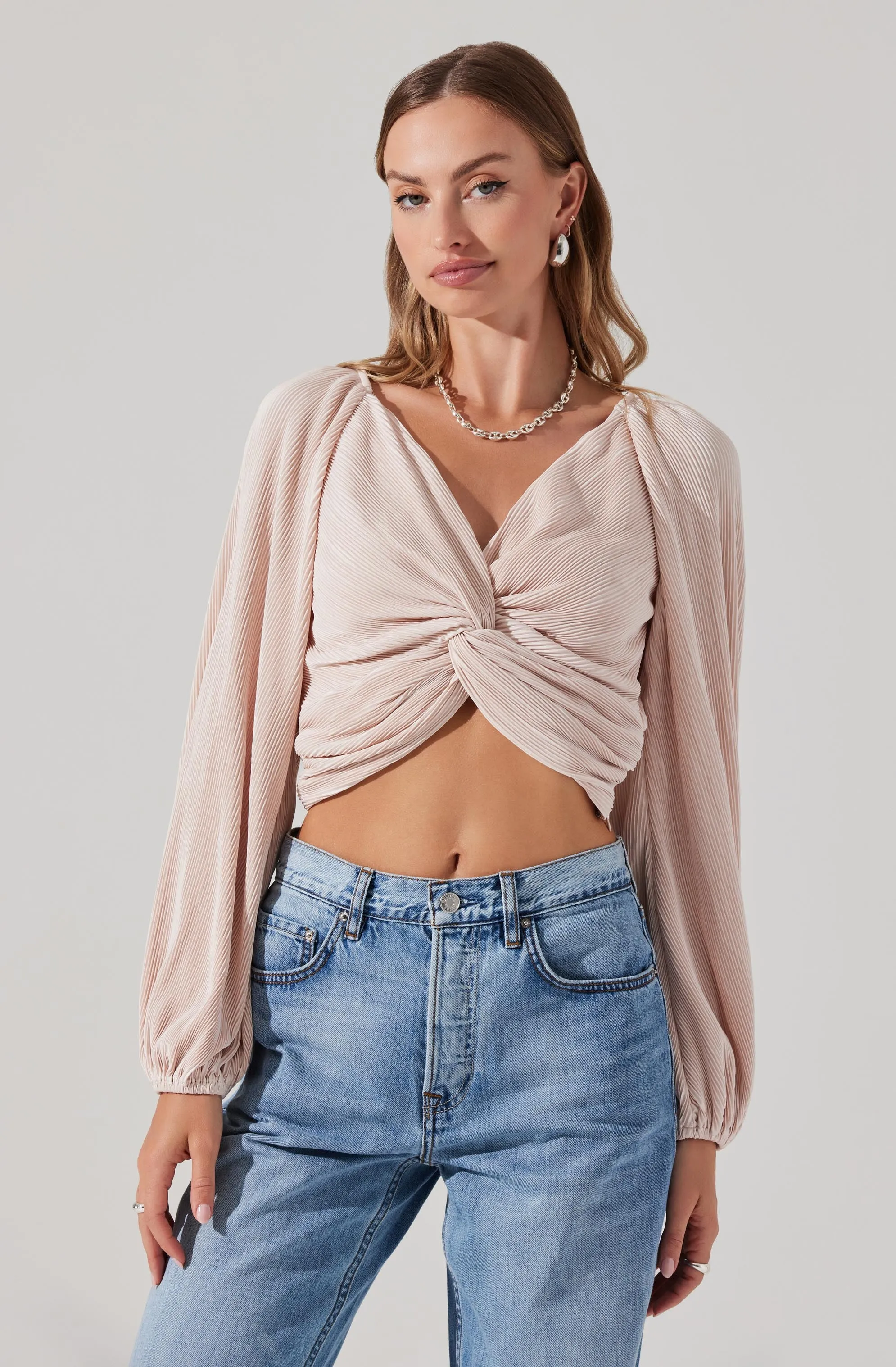 Long Sleeve Twist Plisse Top