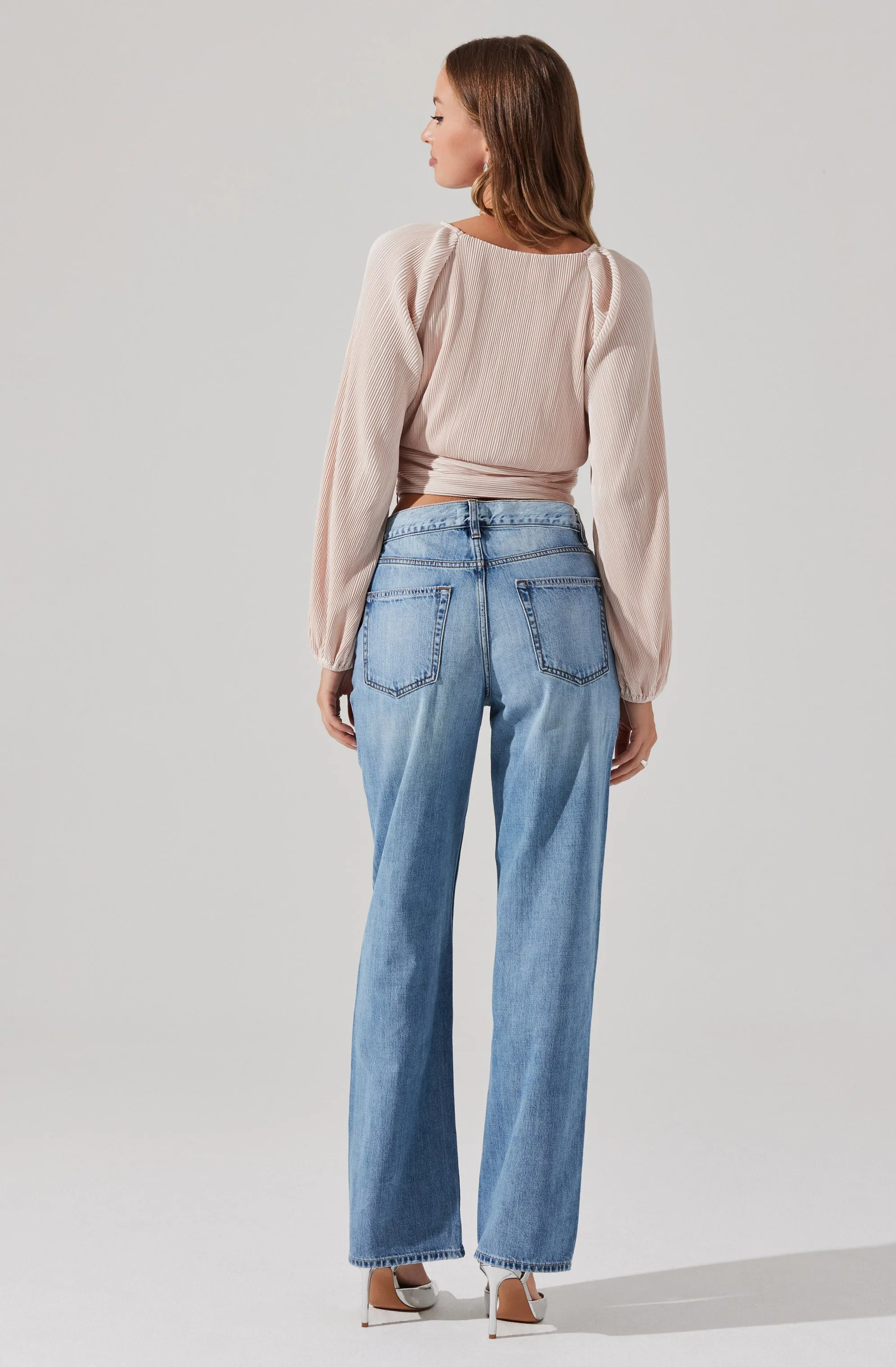 Long Sleeve Twist Plisse Top