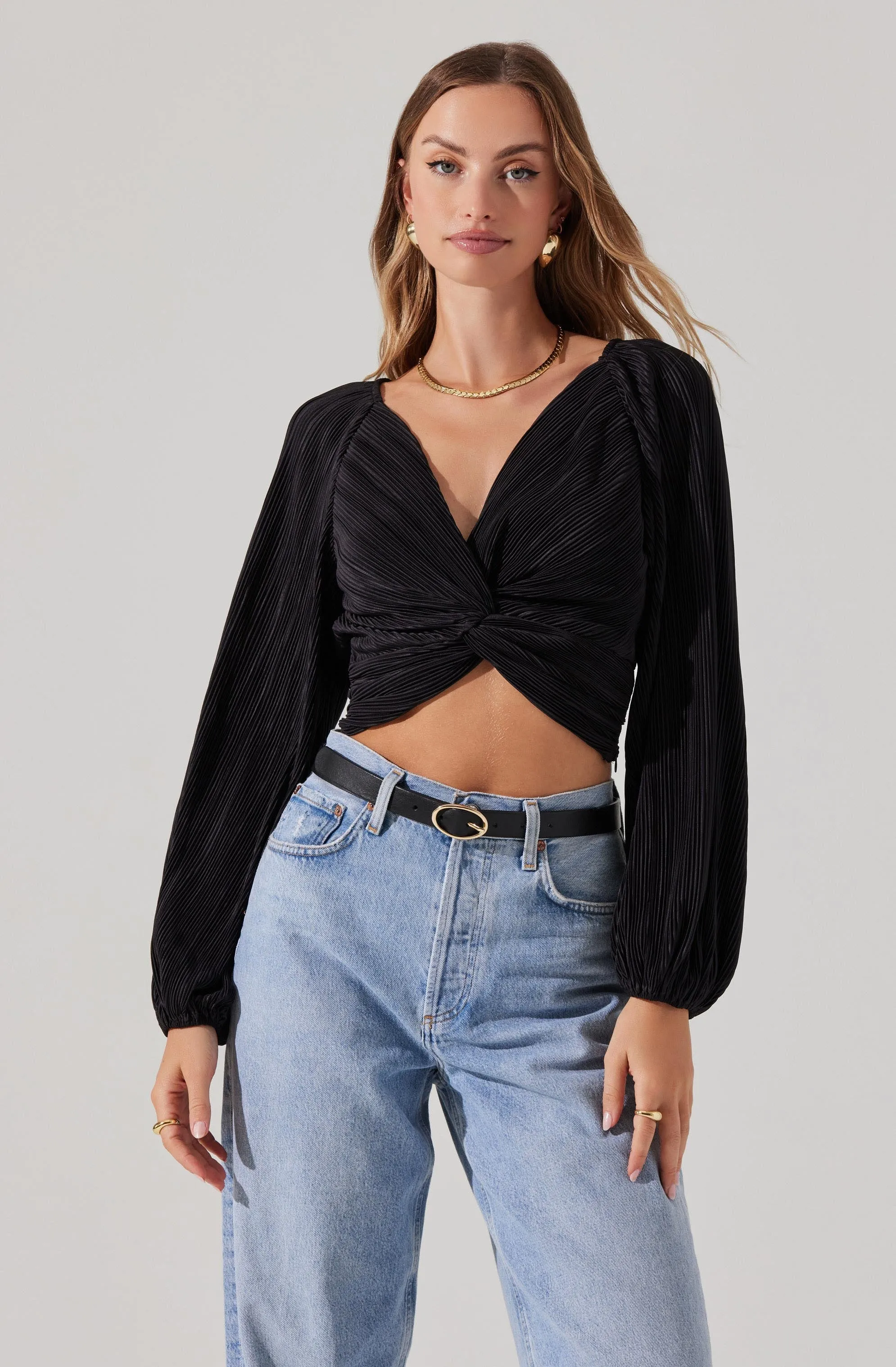 Long Sleeve Twist Plisse Top