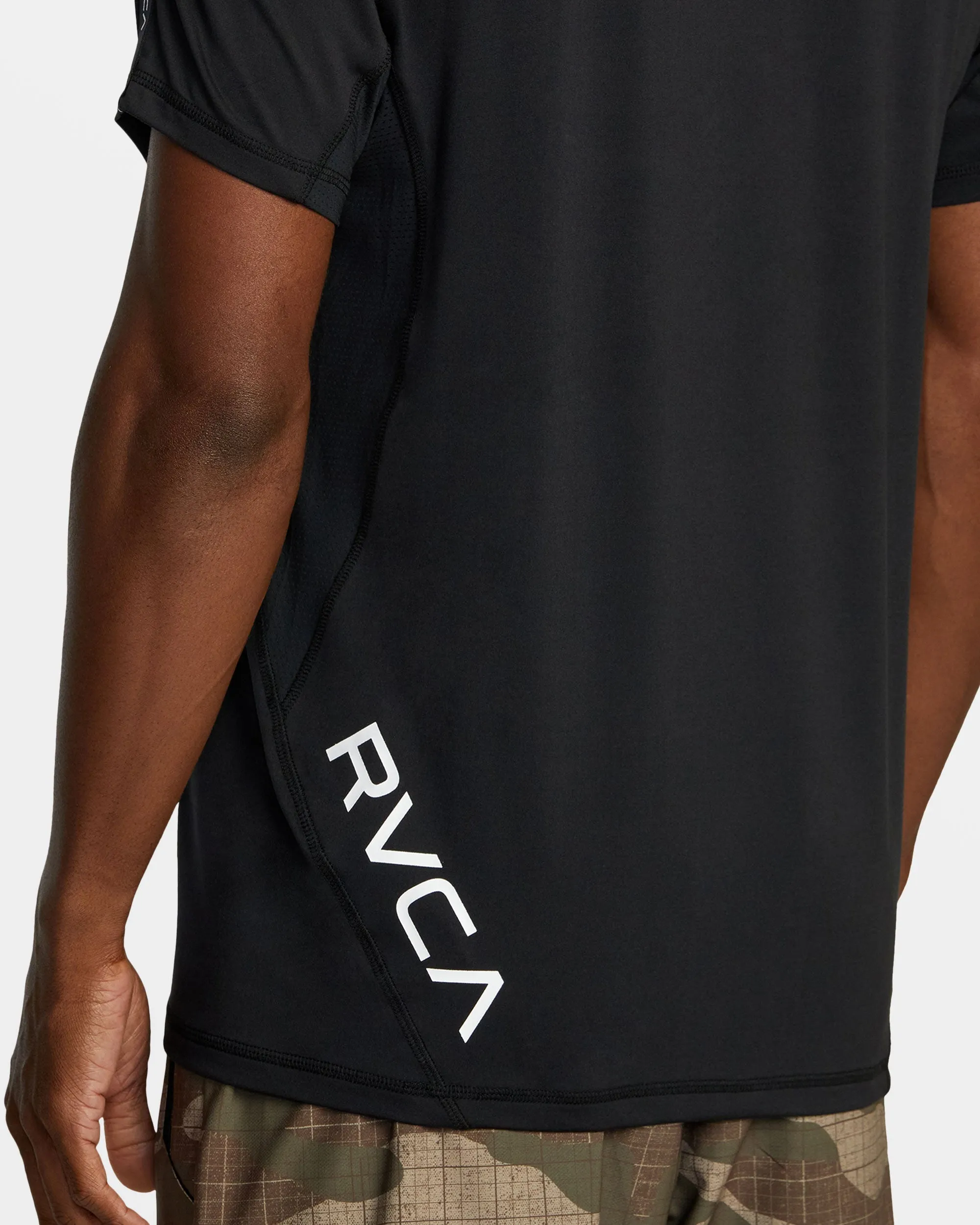 Sport Vent Banded T-Shirt - Black